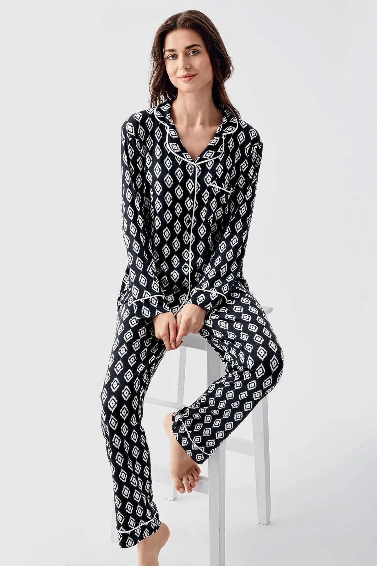 Long Sleeve Patterned Buttoned Flexible Lycra Viscose Pajama Set 22101