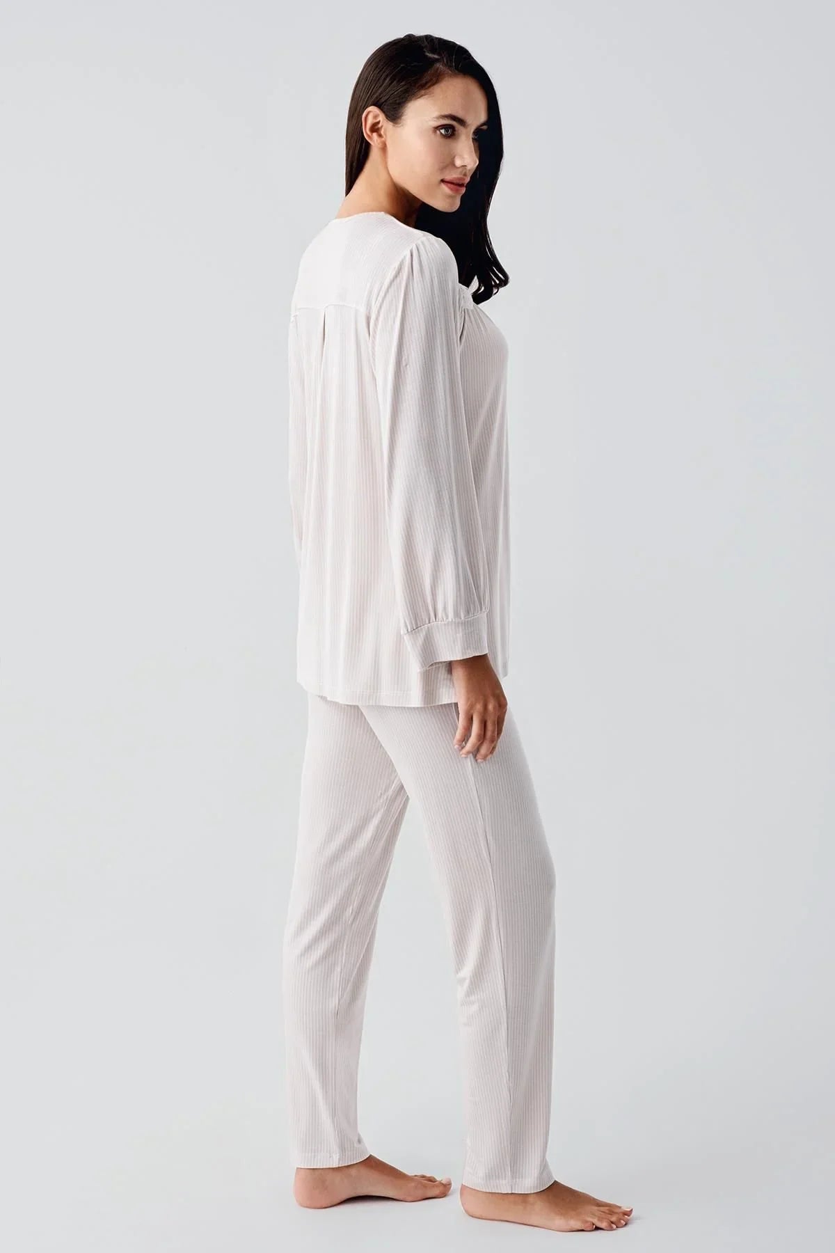 Long-Sleeved Buttoned Lace-Up Stretchy Lycra Viscose Soft Pajama Set 22100