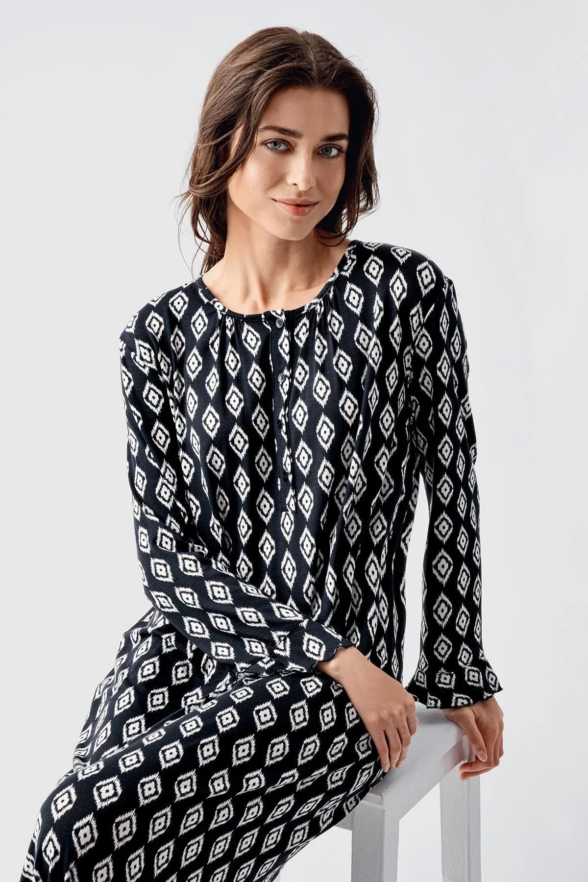 Long Sleeve Buttoned Patterned Viscose Flexible Nightgown 21101