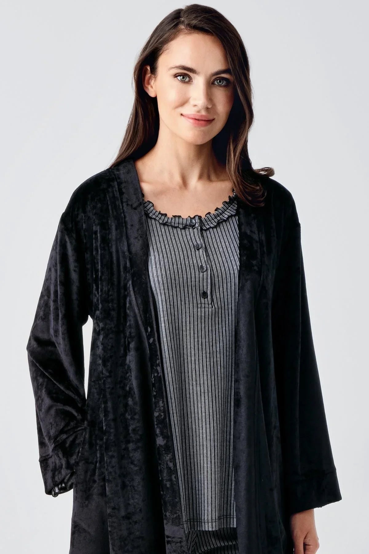 Uzun Kollu Düğmeli Esnek Kadife Viskoz Pijama Takım 23109