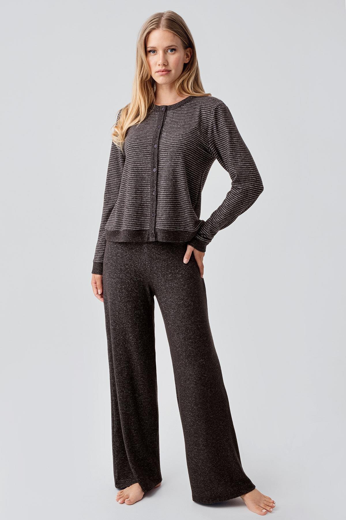 Uzun Kollu Düğmeli Esnek Yumuşak Dokulu Viskoz Pijama Takım 18204