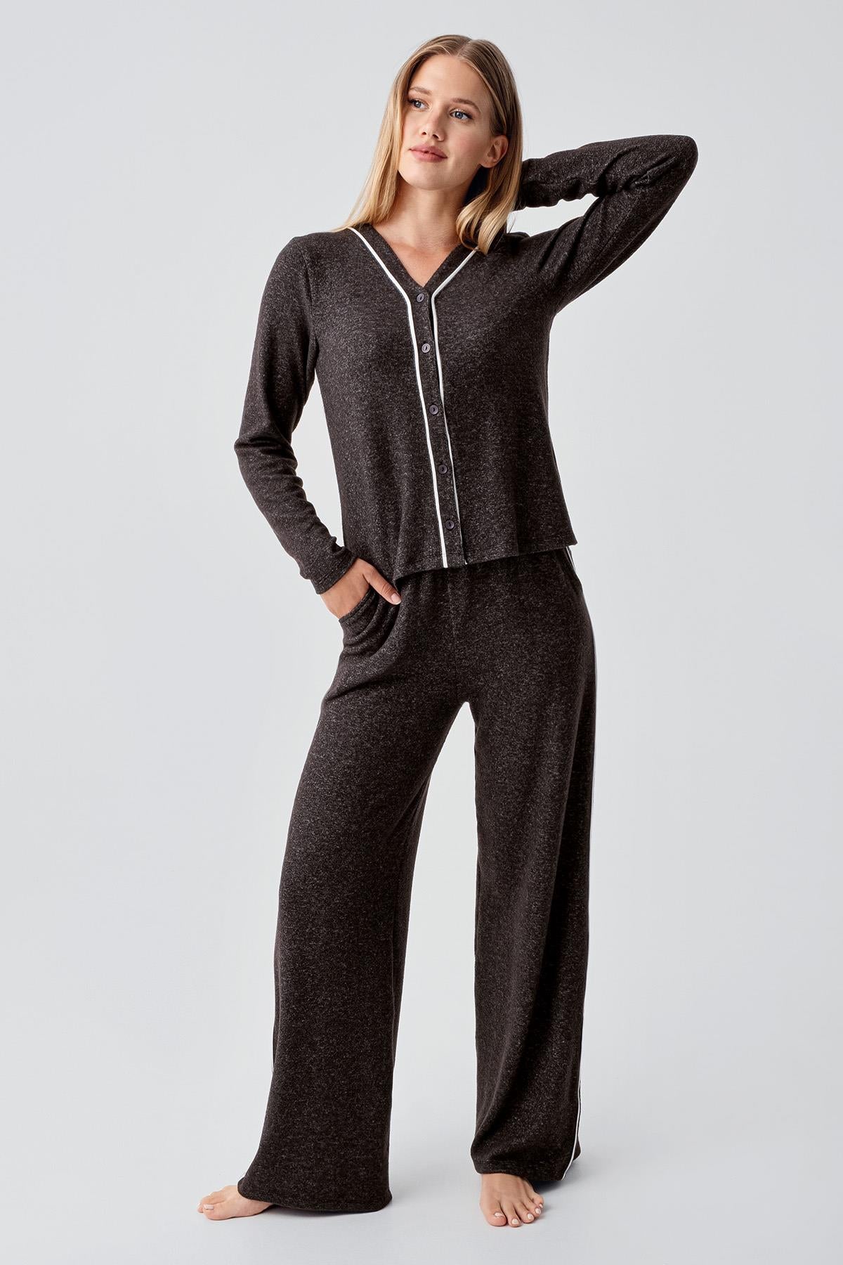 Long Sleeve Buttoned Flexible Soft Texture Viscose Pajama Set 18205
