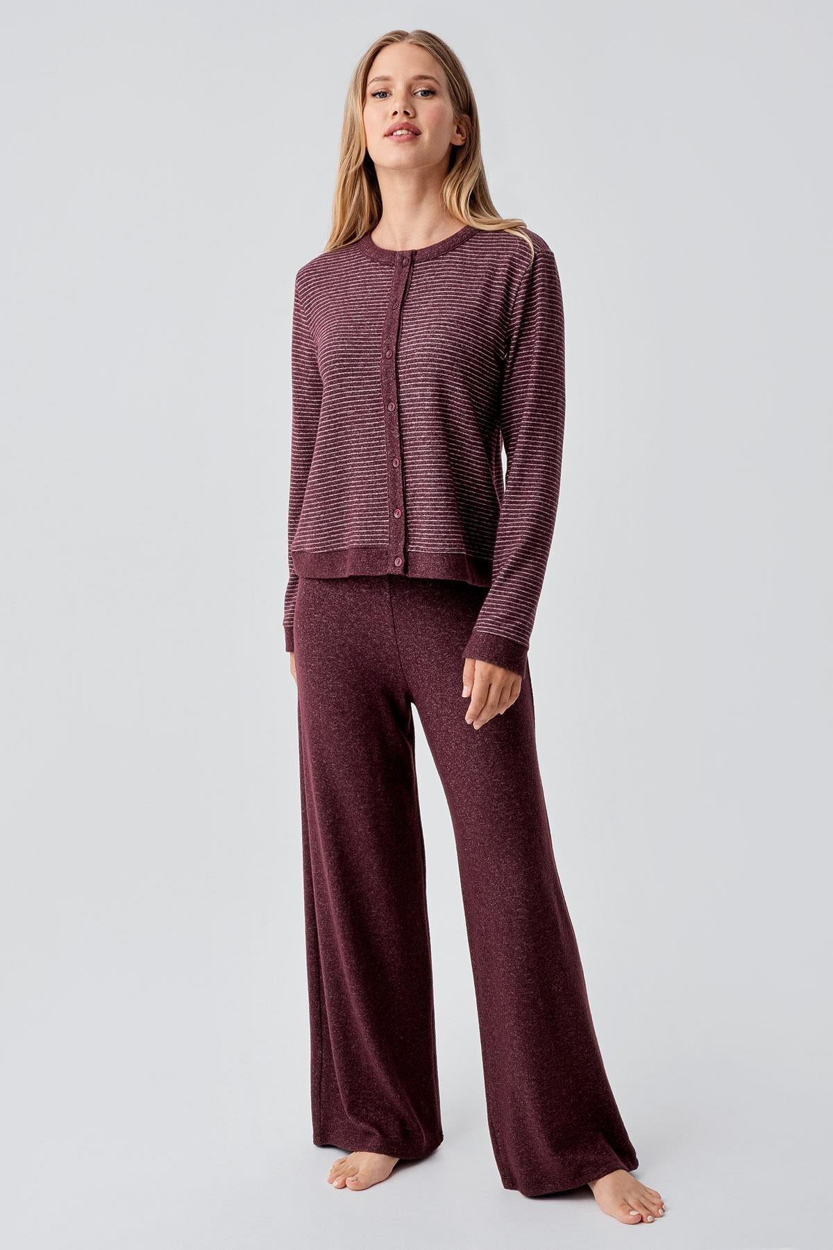 Uzun Kollu Düğmeli Esnek Yumuşak Dokulu Viskoz Pijama Takım 18204