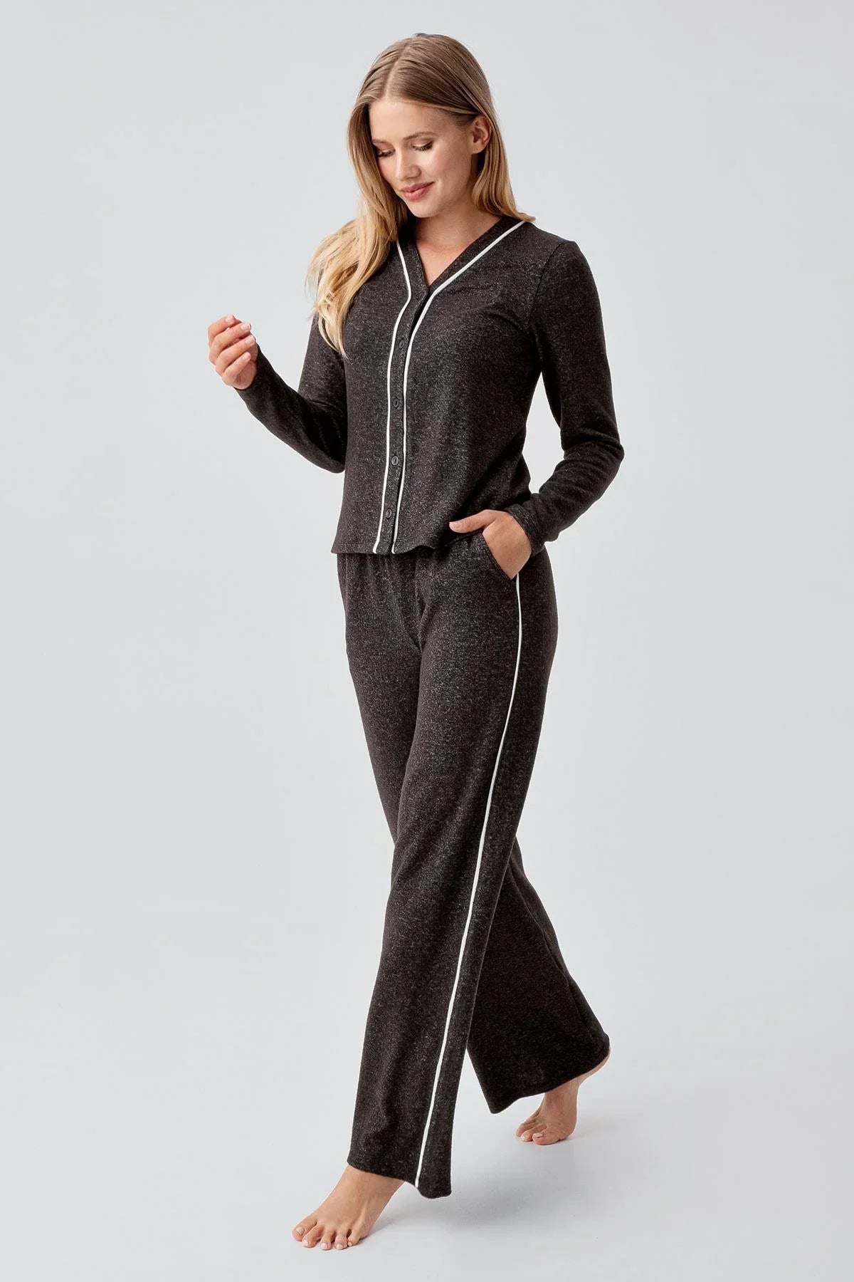 Uzun Kollu Düğmeli Esnek Yumuşak Dokulu Viskoz Pijama Takım 18205