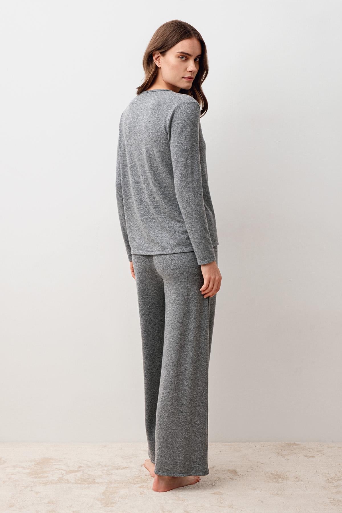 Uzun Kollu Yumuşak Dokulu Esnek Viskoz Pijama Takım 20209