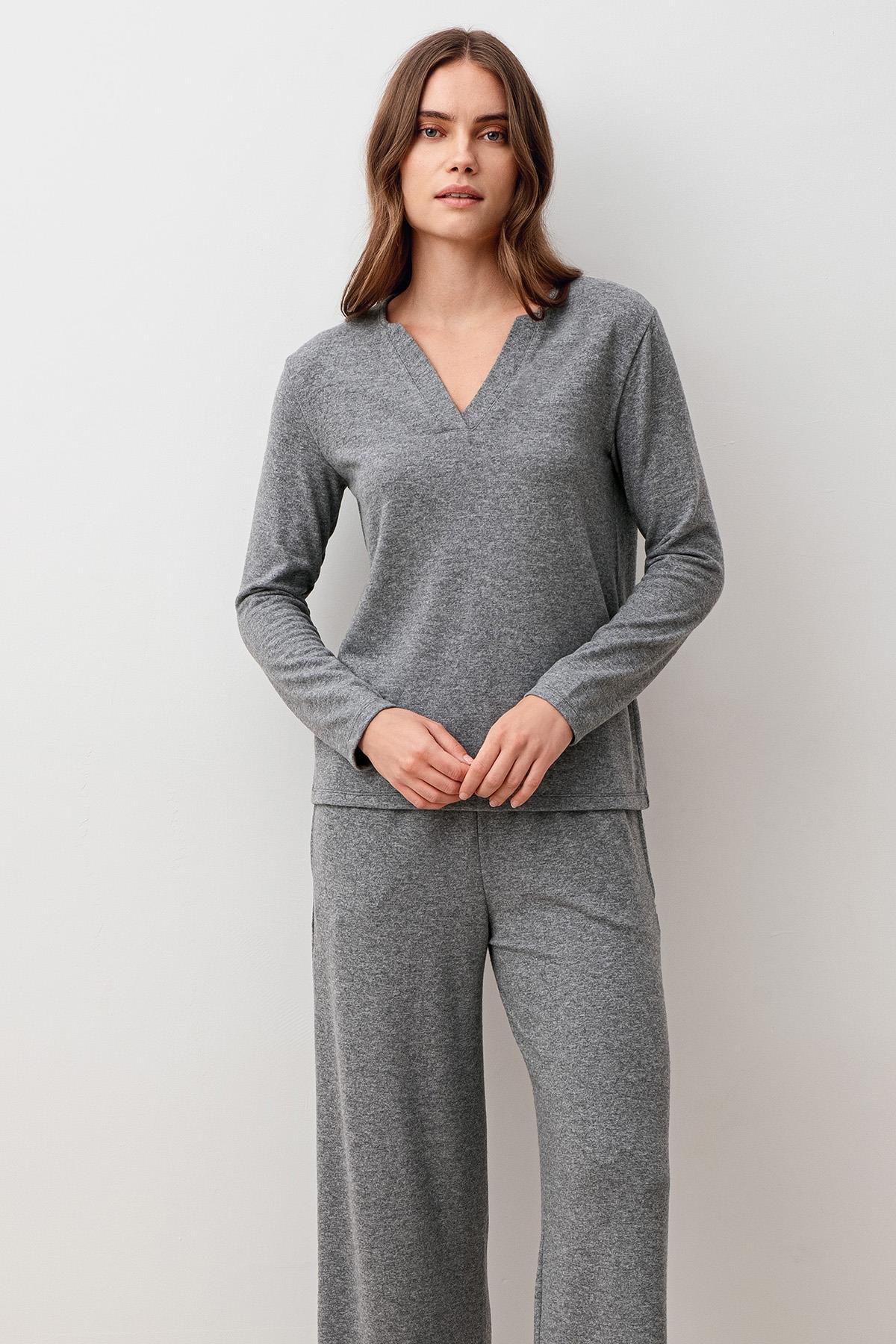 Uzun Kollu Yumuşak Dokulu Esnek Viskoz Pijama Takım 20209